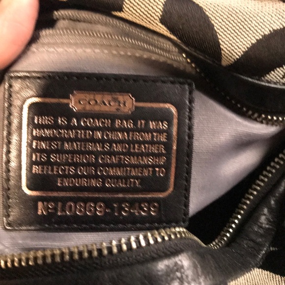 Coach purse - Picture 4 of 8